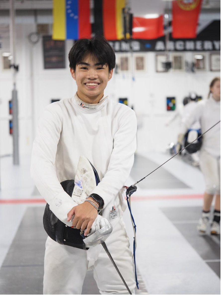 Teen fencer